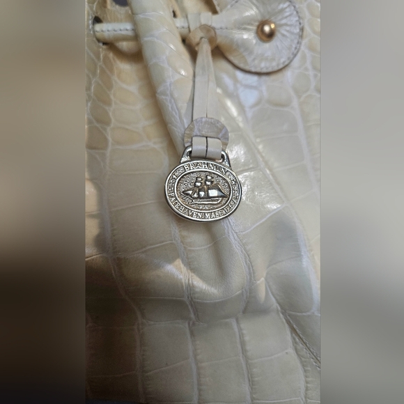 VINTAGE BRAHMIN Elizabeth Grotto Drawstring Shoulder Bag In Pastel Yellow - Picture 3 of 15